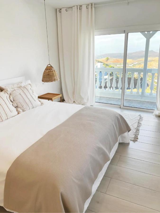 Las Nieves Suites Teguise  Eksteriør bilde